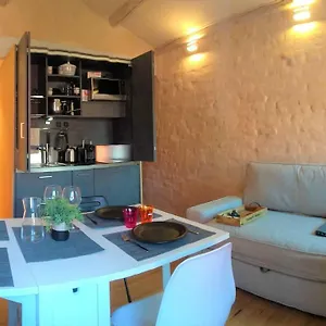  Apartment Biennale House